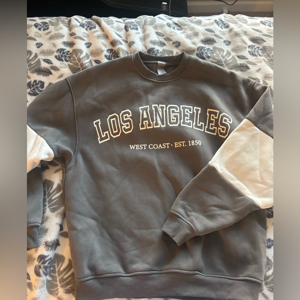 Altar'd State LA sweatshirt